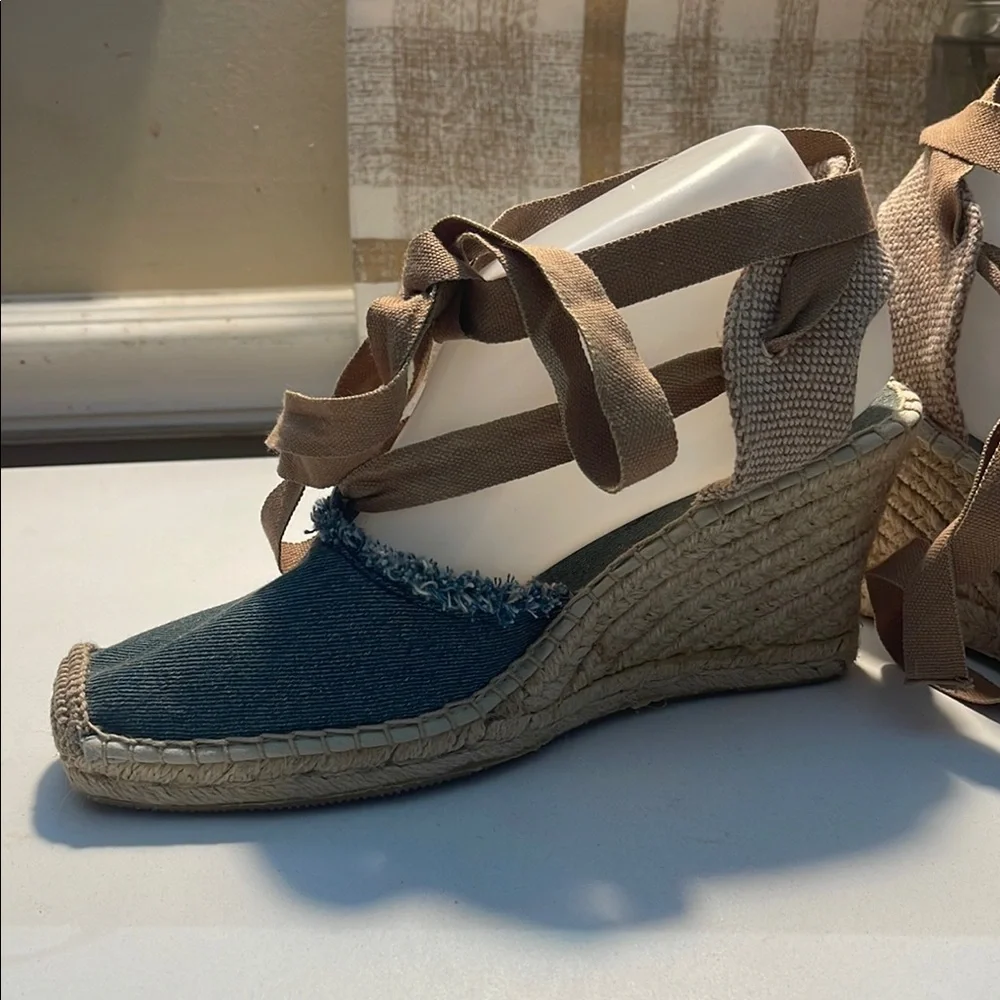 American Eagle Denim Blue and Tan Espadrille Slip-Ons - Picture 5 of 16